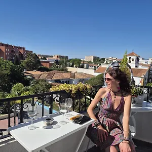 https://habitaciones-torremolinos.1costadelsol.com